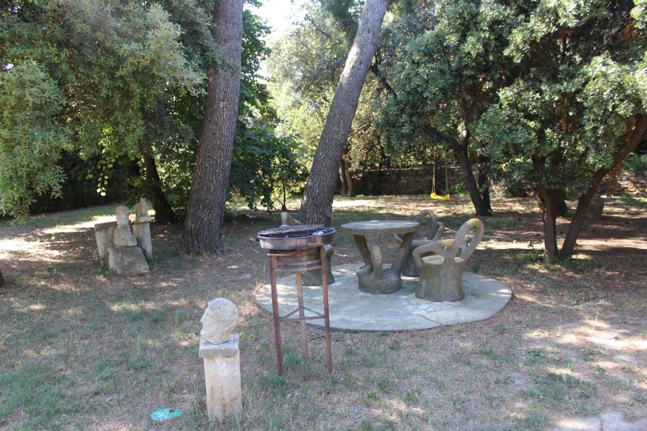 Le Mas De Lucien Entre Arles, Nimes, Avignon. Бокер Екстер'єр фото
