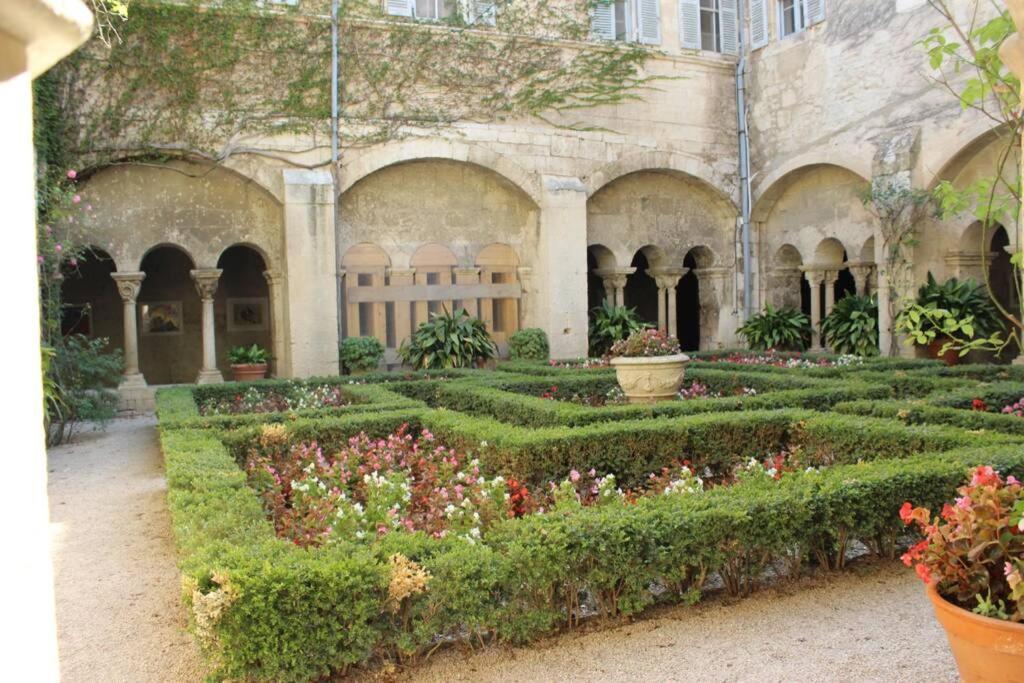 Le Mas De Lucien Entre Arles, Nimes, Avignon. Бокер Екстер'єр фото